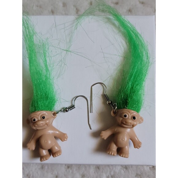 Troll Doll 1" Good Luck Lucky Bingo Lottery Green Pierced Earrings in GIFT BOX - Picture 2 of 3